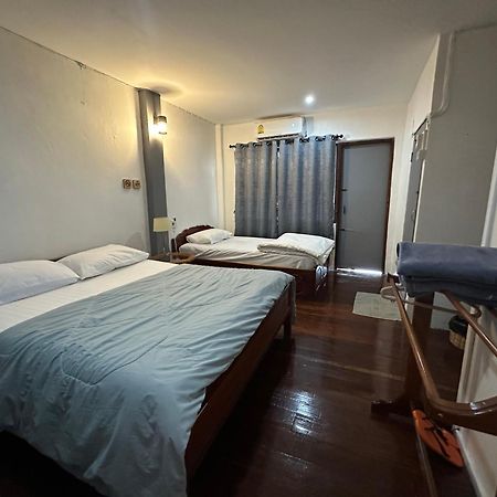 Thadan Guest House 반 후안사이 외부 사진