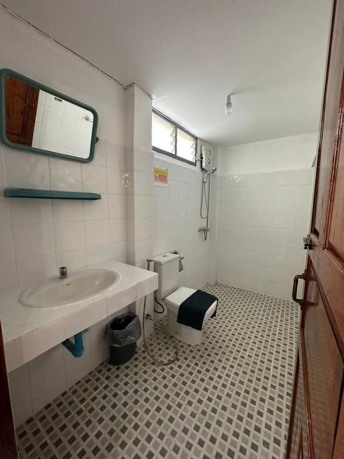 Thadan Guest House 반 후안사이 외부 사진