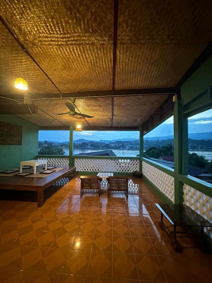 Thadan Guest House 반 후안사이 외부 사진