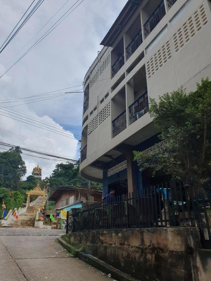 Thadan Guest House 반 후안사이 외부 사진