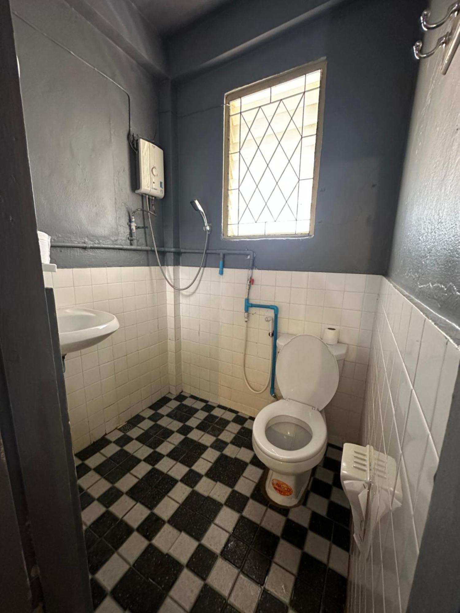 Thadan Guest House 반 후안사이 외부 사진